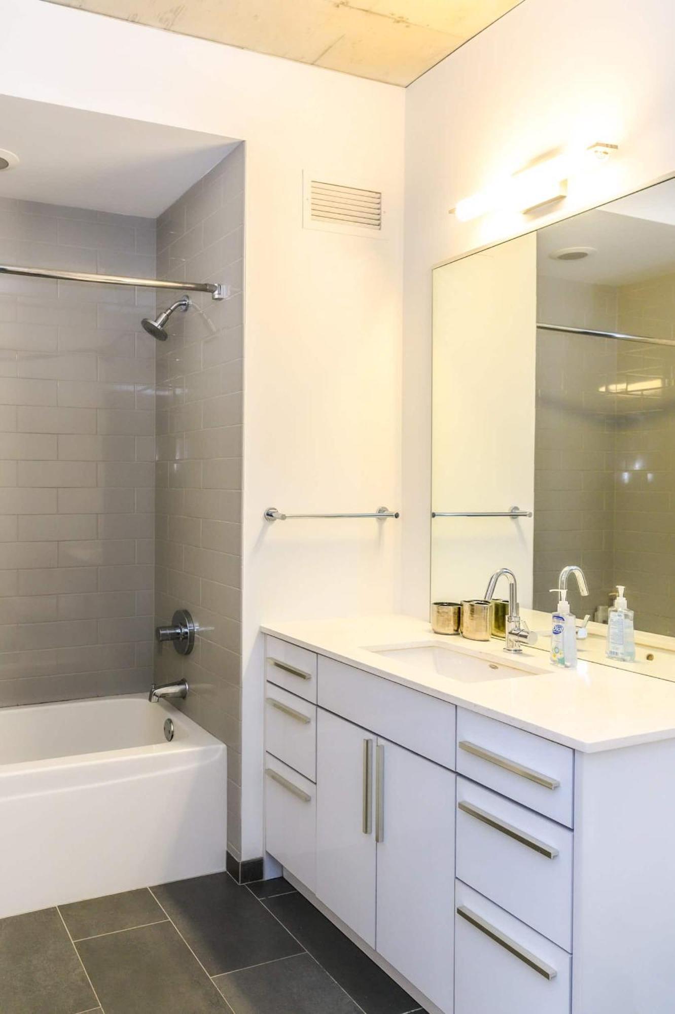 2B,2Ba Luxury Apartment Balcony,Wi-Fi, Paid In&Out Parking In Bldg Chicago Luaran gambar